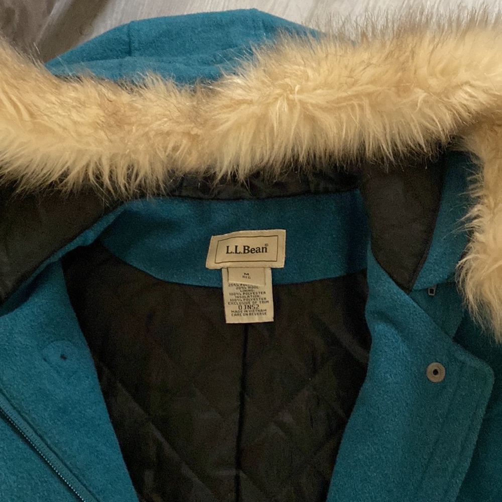Women's LL Bean Teal Zip Up Hooded Winter Jacket Size M